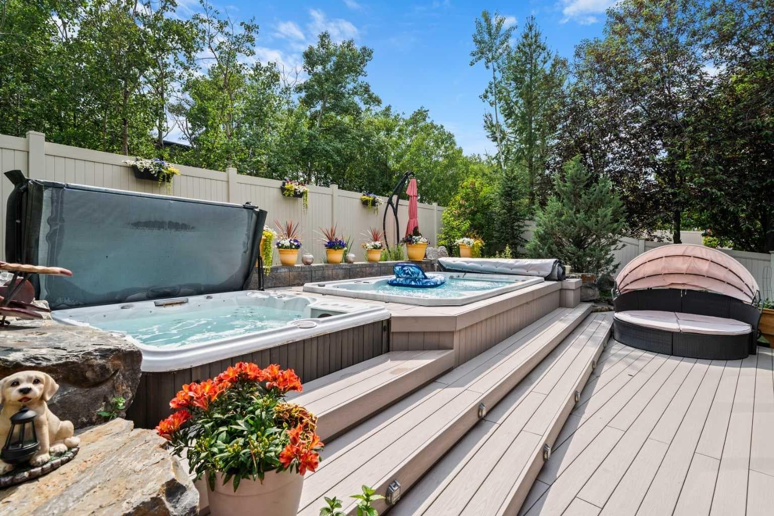 11 Aspen Cliff Place SW — photo 3