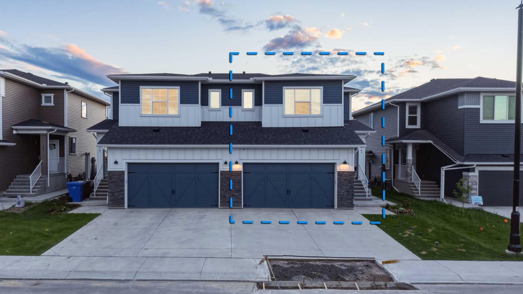 Semi Detached (Half Duplex) in Dawson's Landing