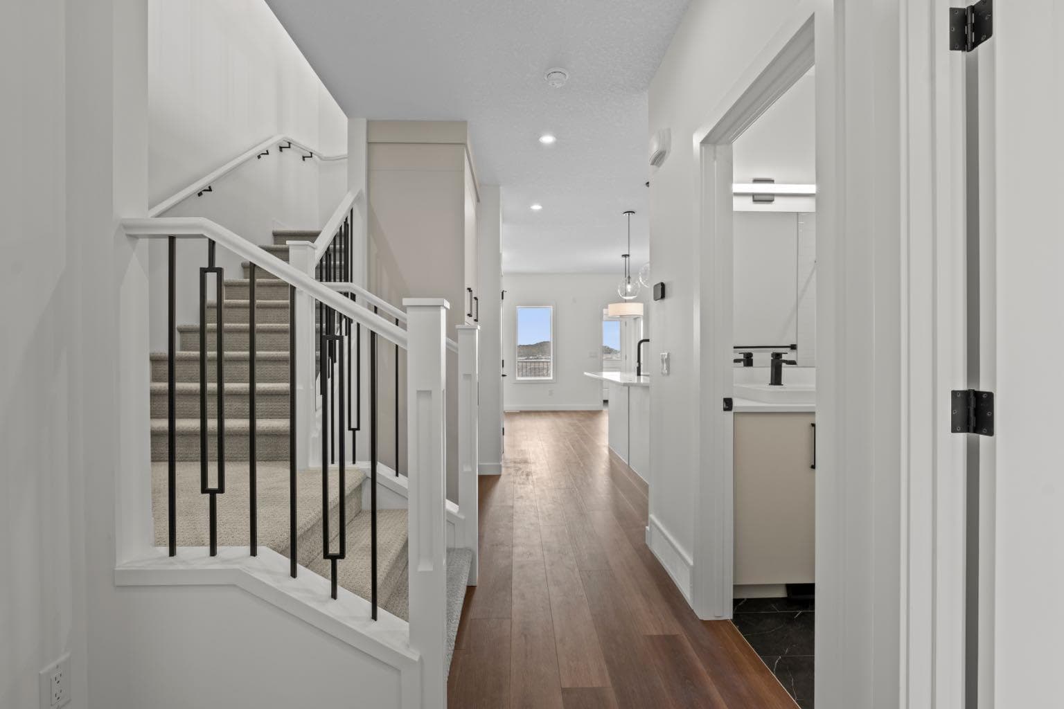 2244 Waterbury Road — photo 3