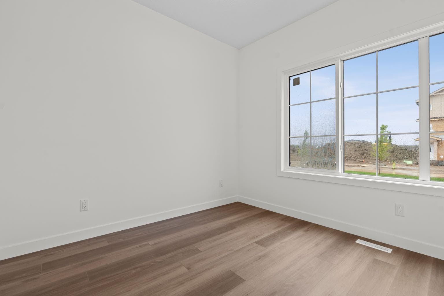 2244 Waterbury Road — photo 4