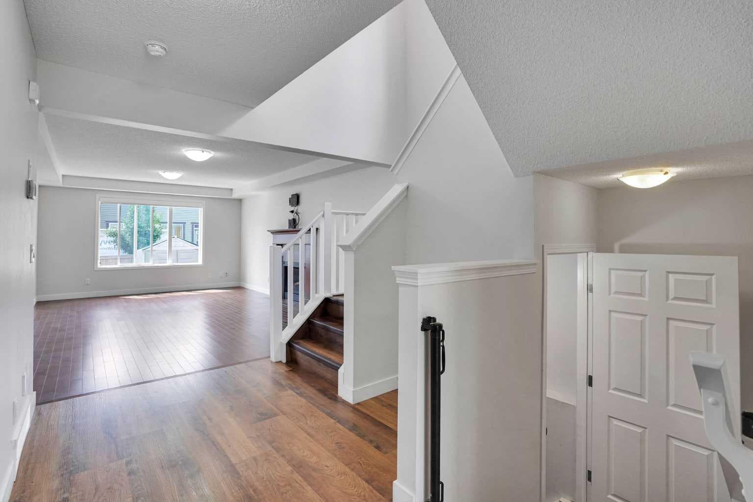 209 Windford Park SW — photo 4