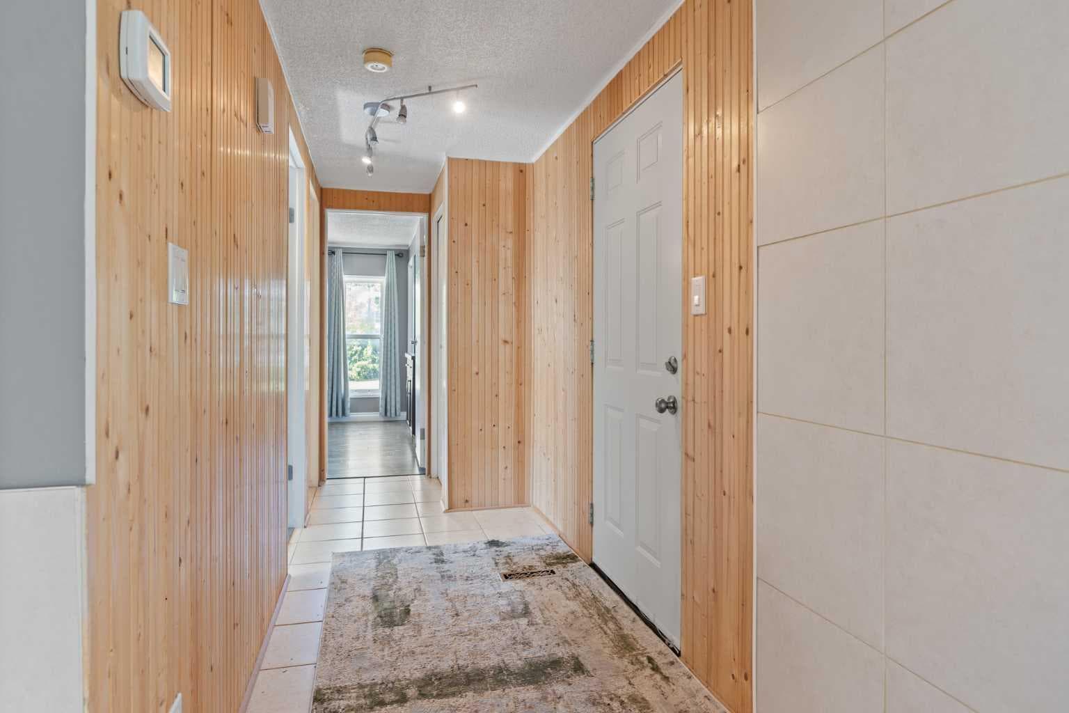 418 Homestead Trail SE — photo 2