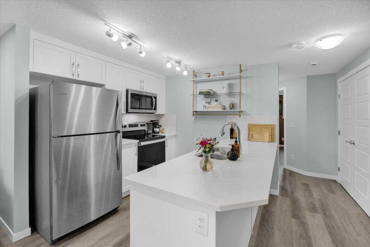 216, 474 Seton Circle SE — photo 1