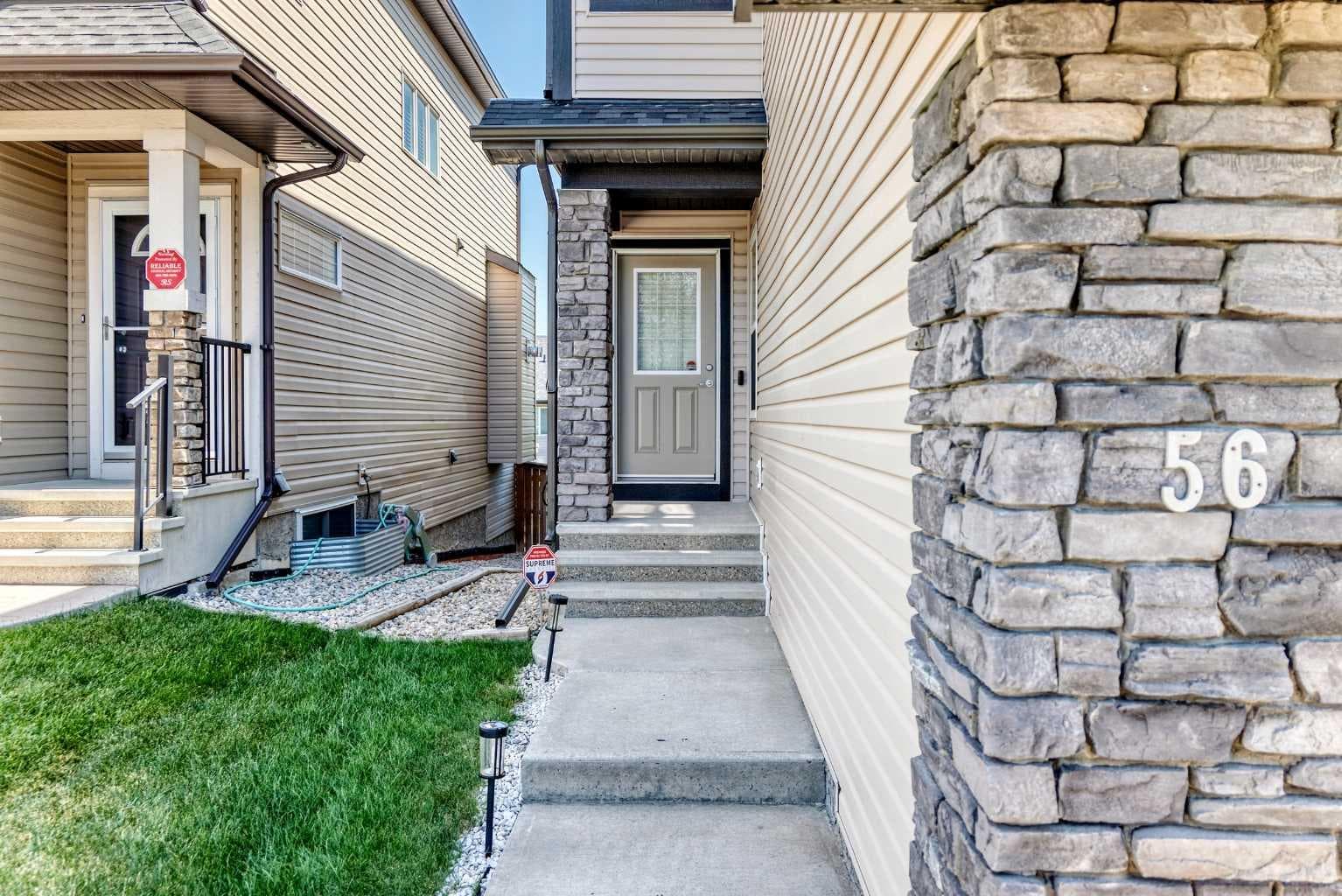 56 PANATELLA Parade NW — photo 3