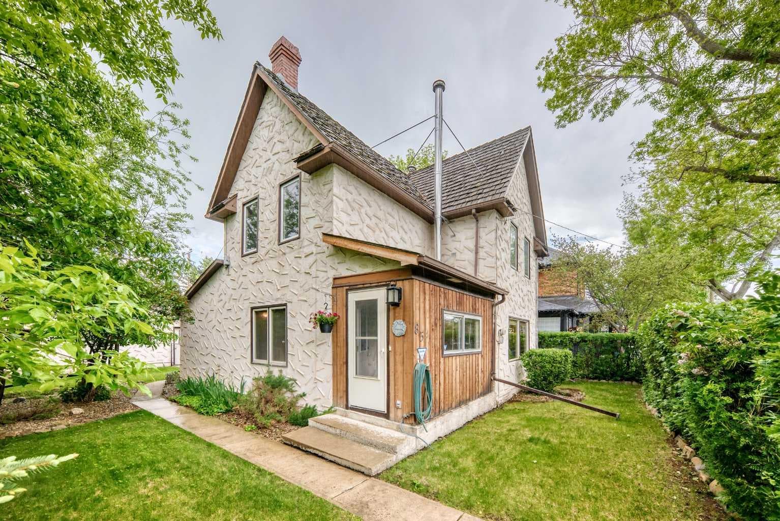 85 Elma Street W — photo 1