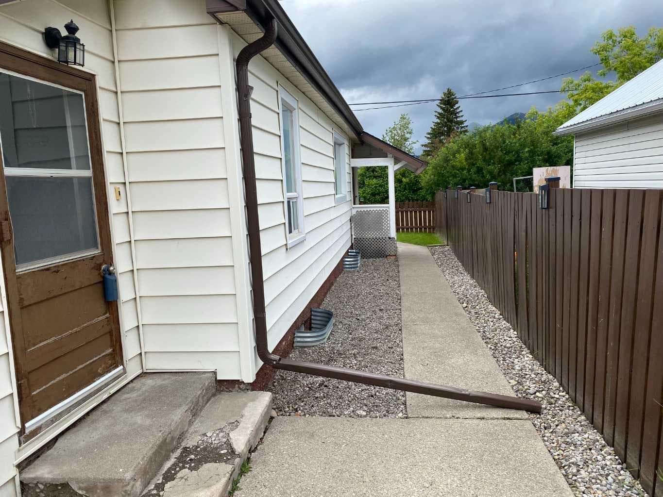 705 227 Street — photo 4