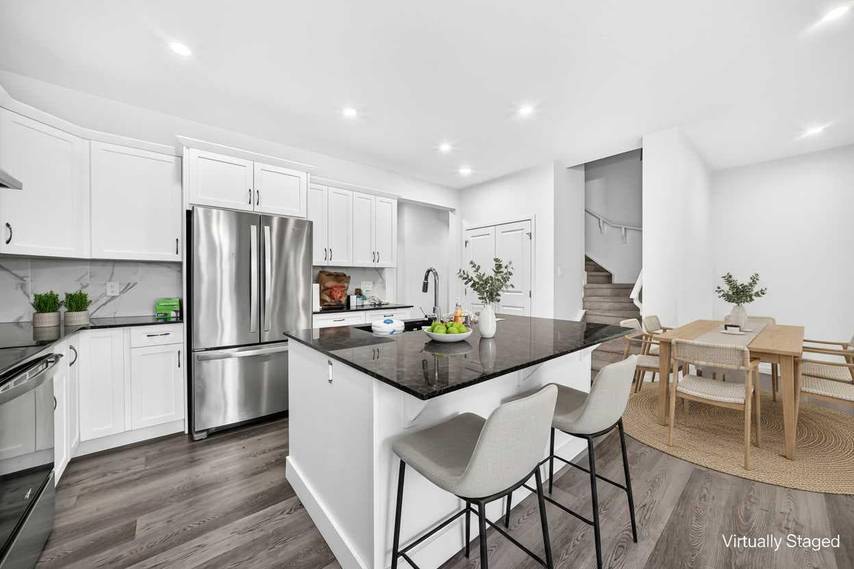 349 Seton Villas SE — photo 2