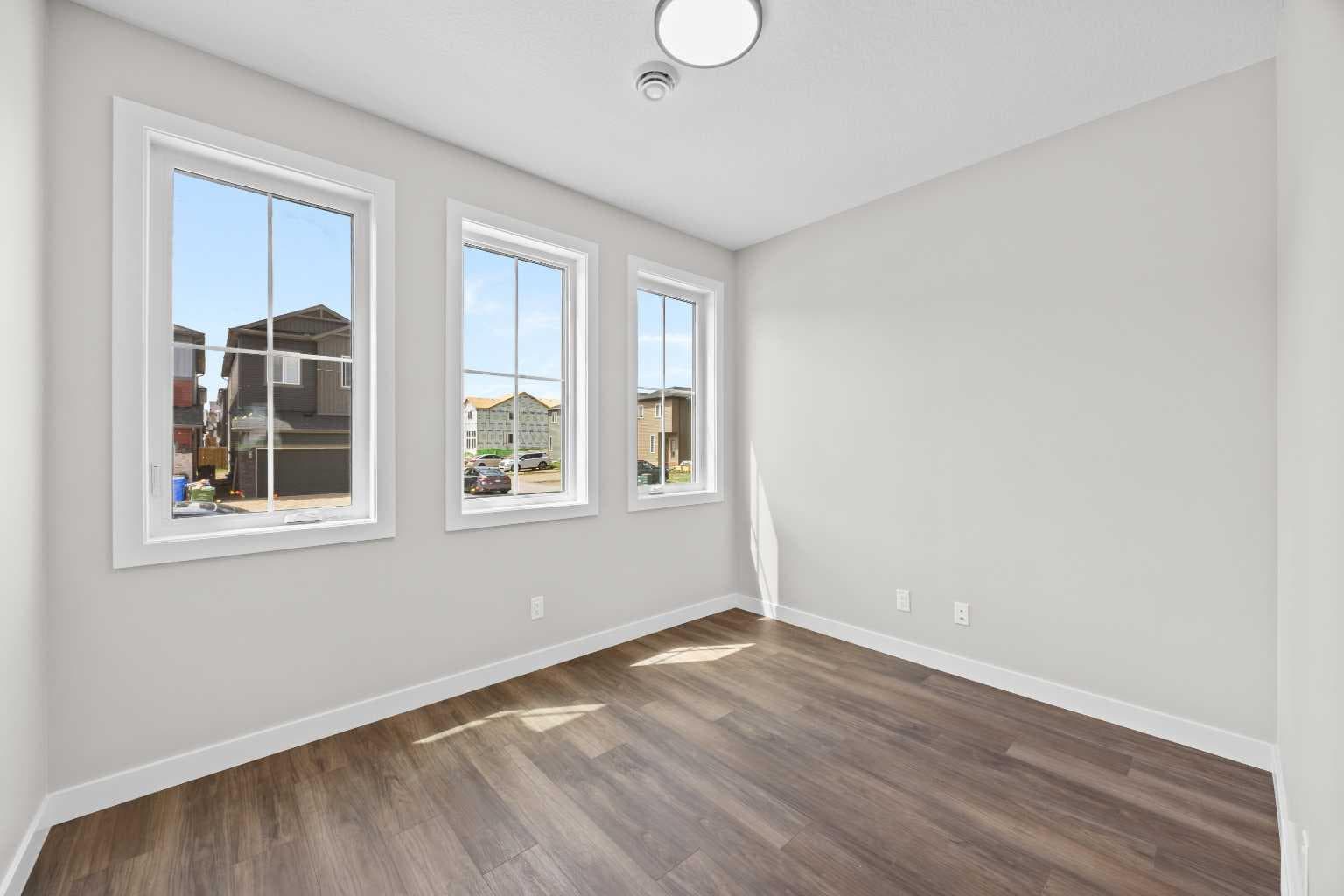 72 Amblefield View NW — photo 5