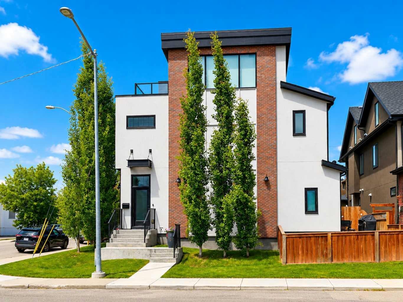 4929 20 Street SW — photo 1