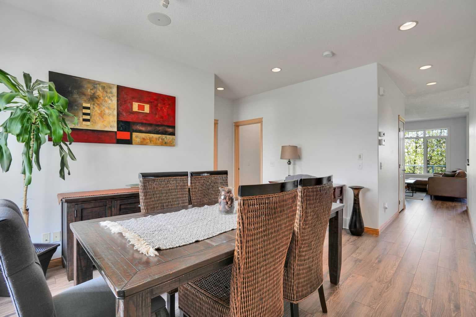 6 Discovery Woods Villas SW — photo 1