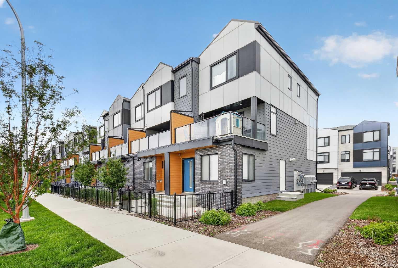 8554 19 Avenue SE — photo 1