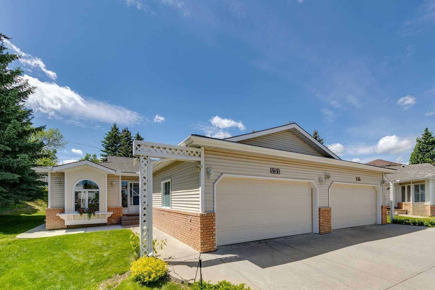 131 Shawnee Manor SW — photo 2
