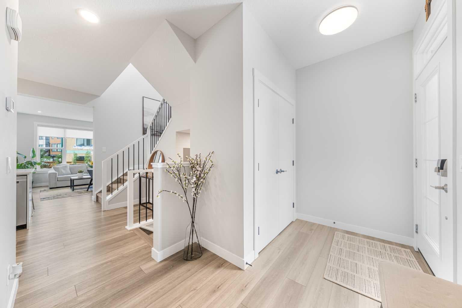 116 Rowmont Heath NW — photo 5