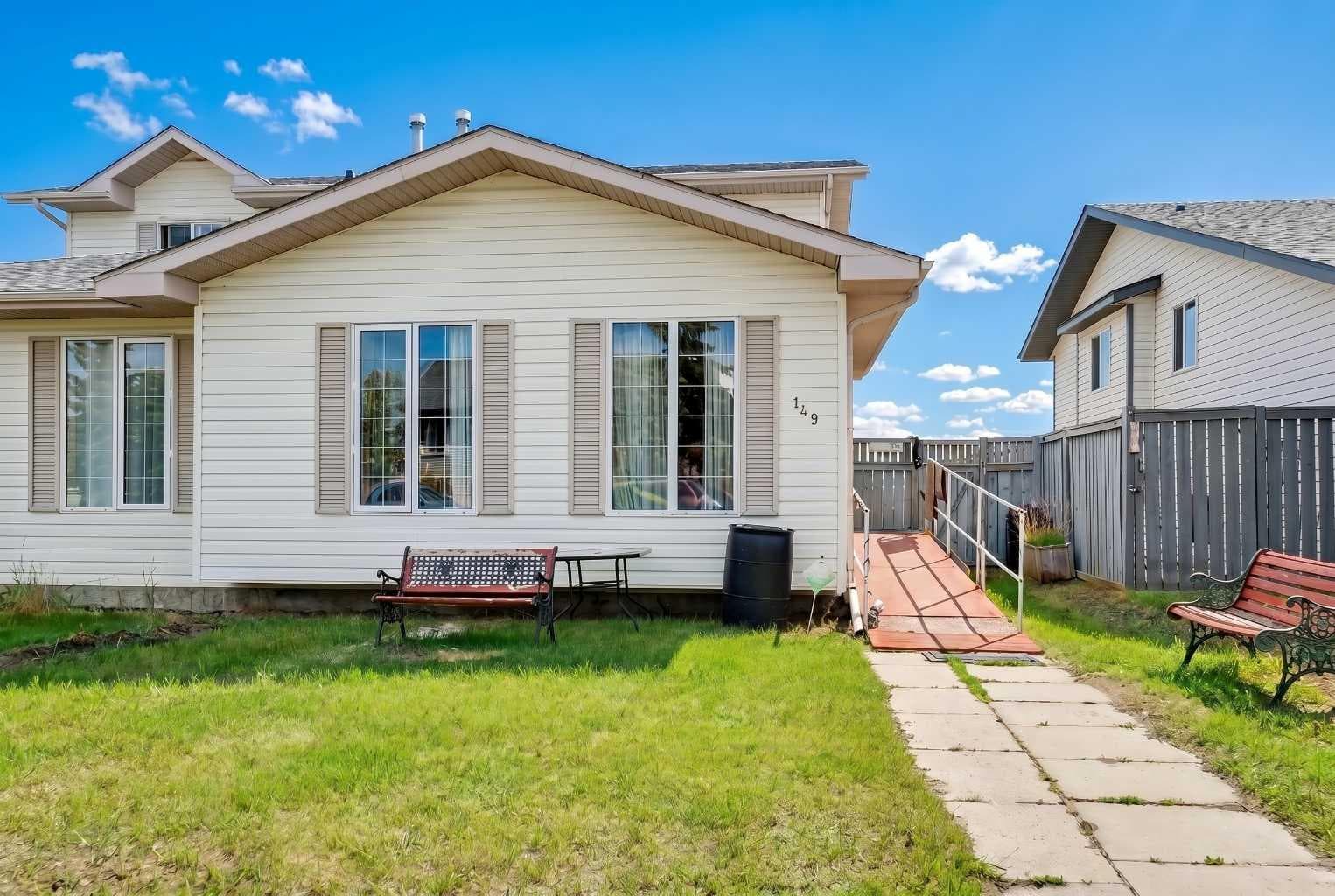 149 Silver Drive — photo 1