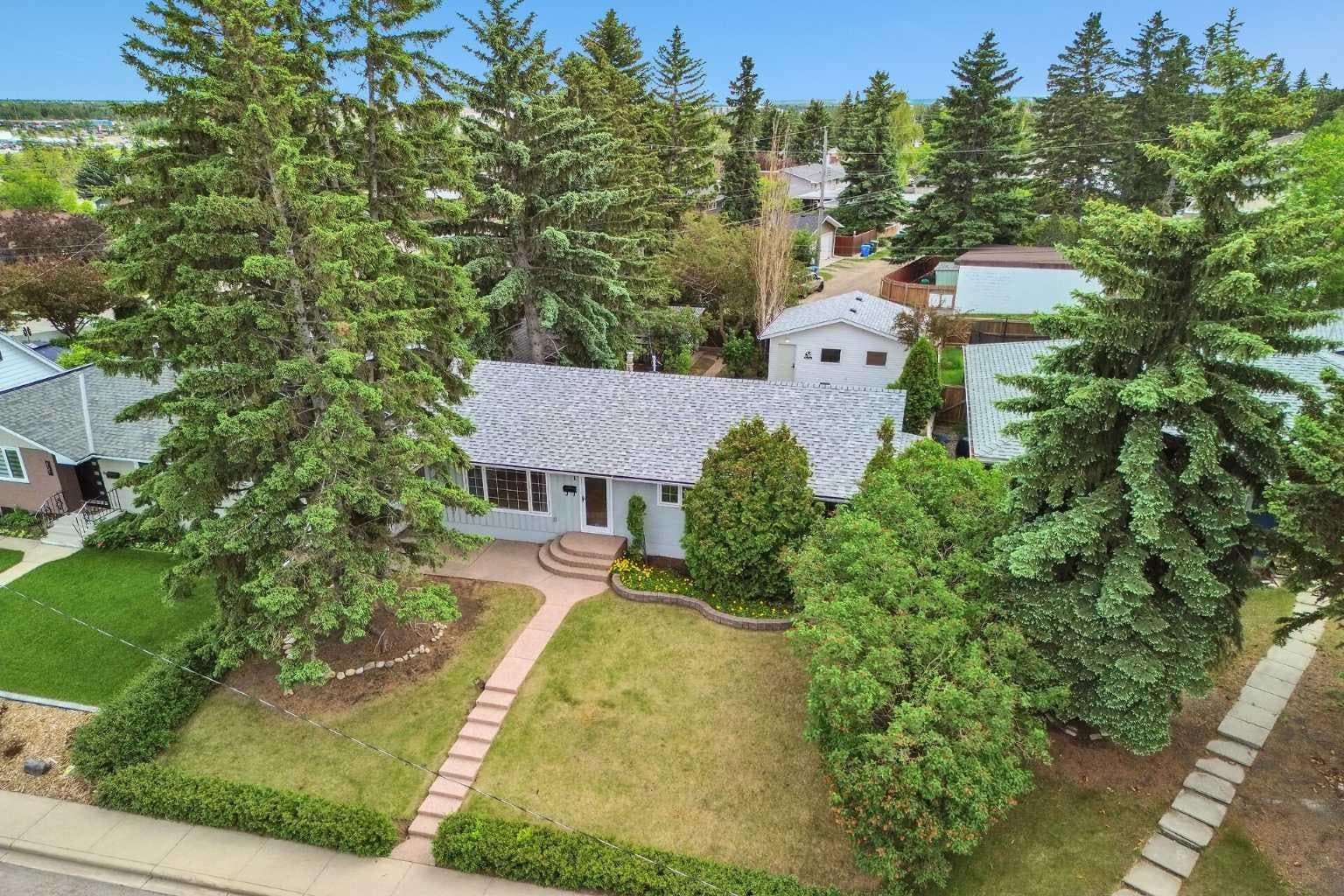 811 Seattle Drive SW — photo 1