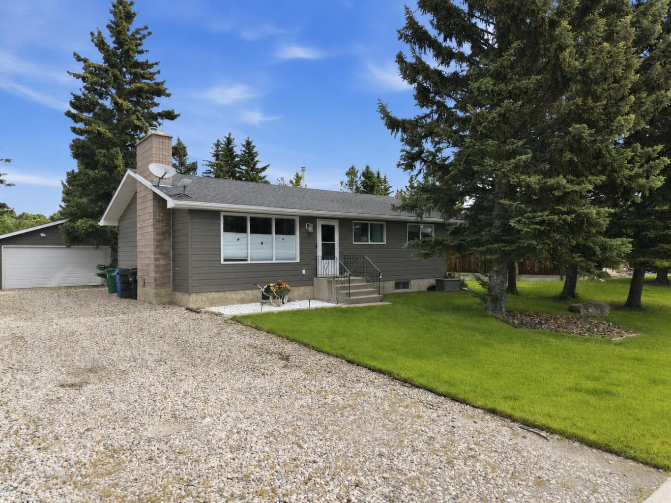 406 Edgar Avenue — photo 1