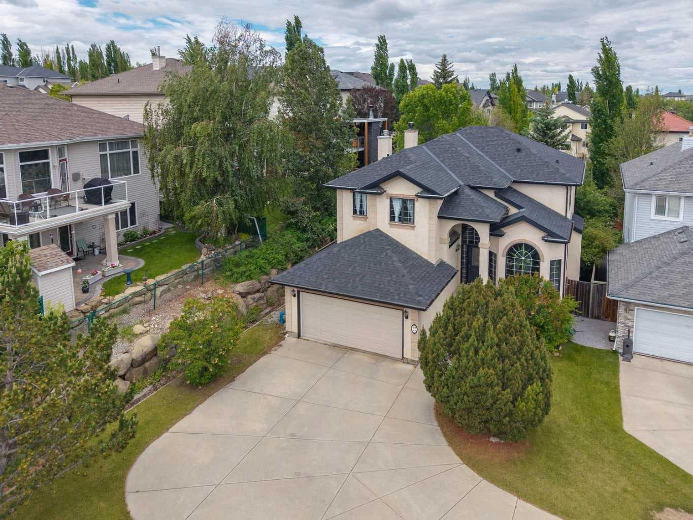 Detached in Valley Ridge