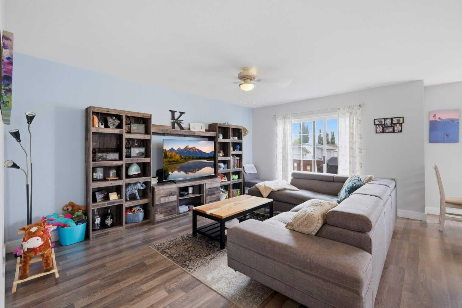 129 Silver Drive — photo 3