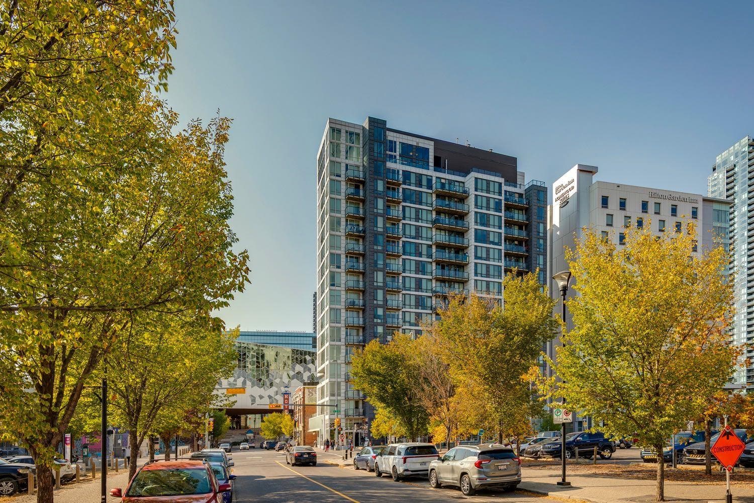 1003, 450 8 Avenue SE — photo 1