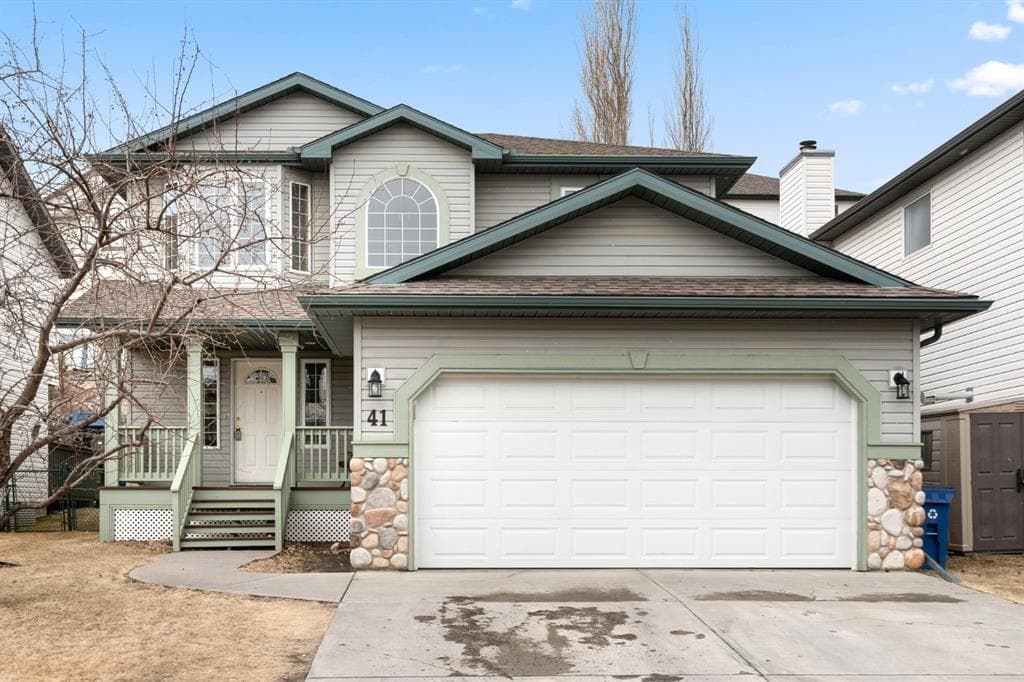 41 Bow Ridge Drive — photo 1