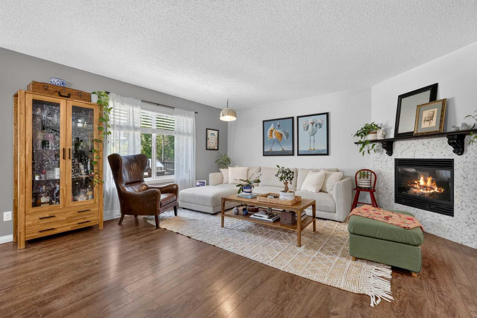 240 Auburn Glen Manor SE — photo 2