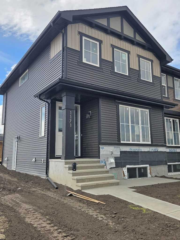 1122 Cobblestone Boulevard SW — photo 1