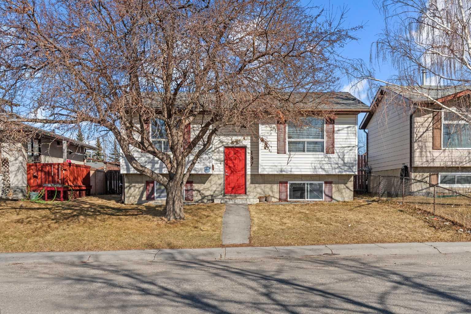 187 Falwood Way NE — photo 2