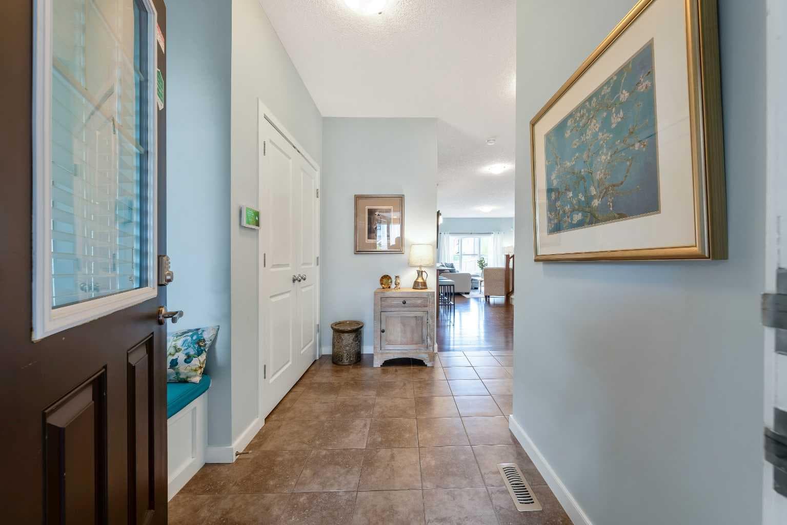 1065 Hillcrest Lane SW — photo 2