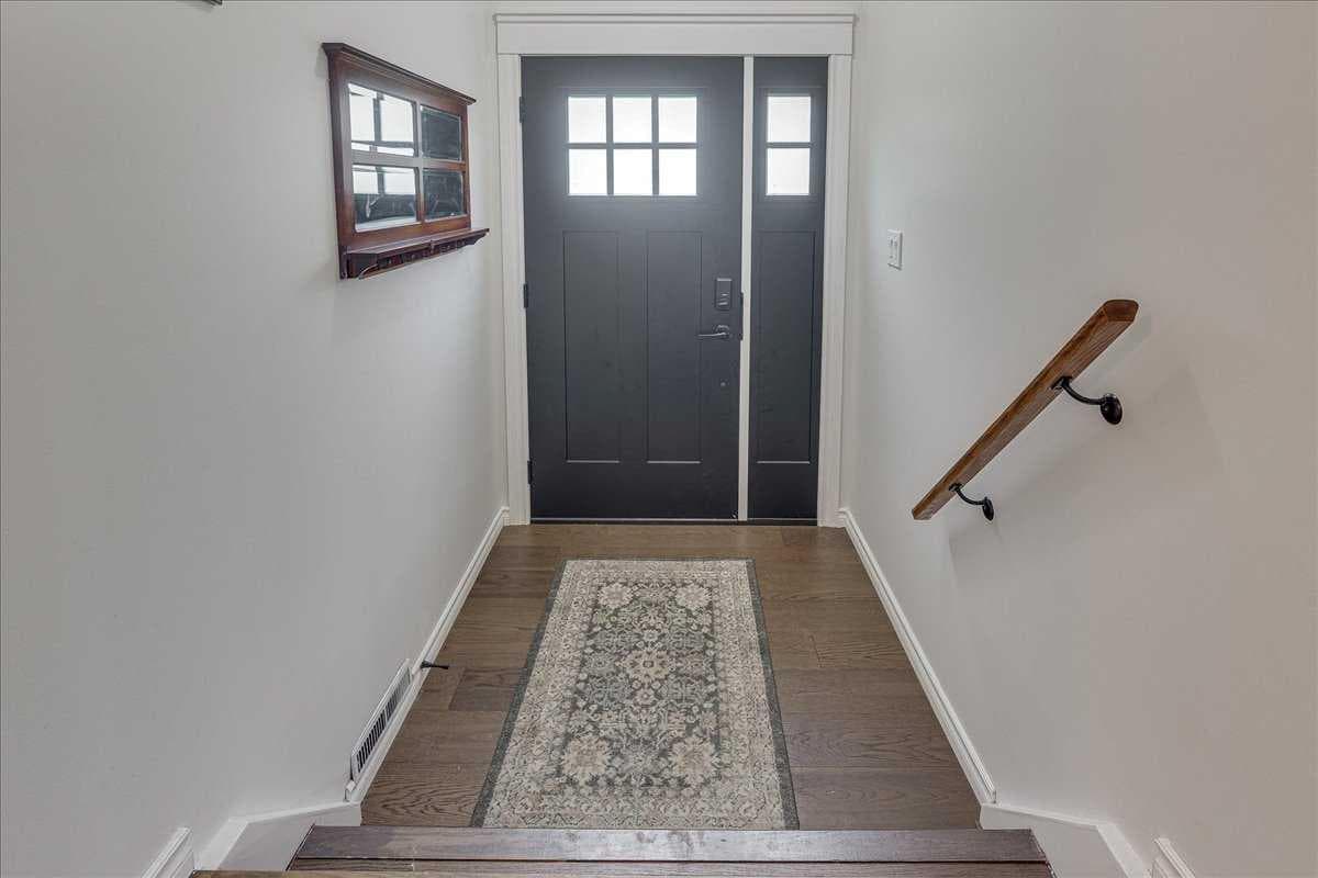109 Selkirk Boulevard — photo 4