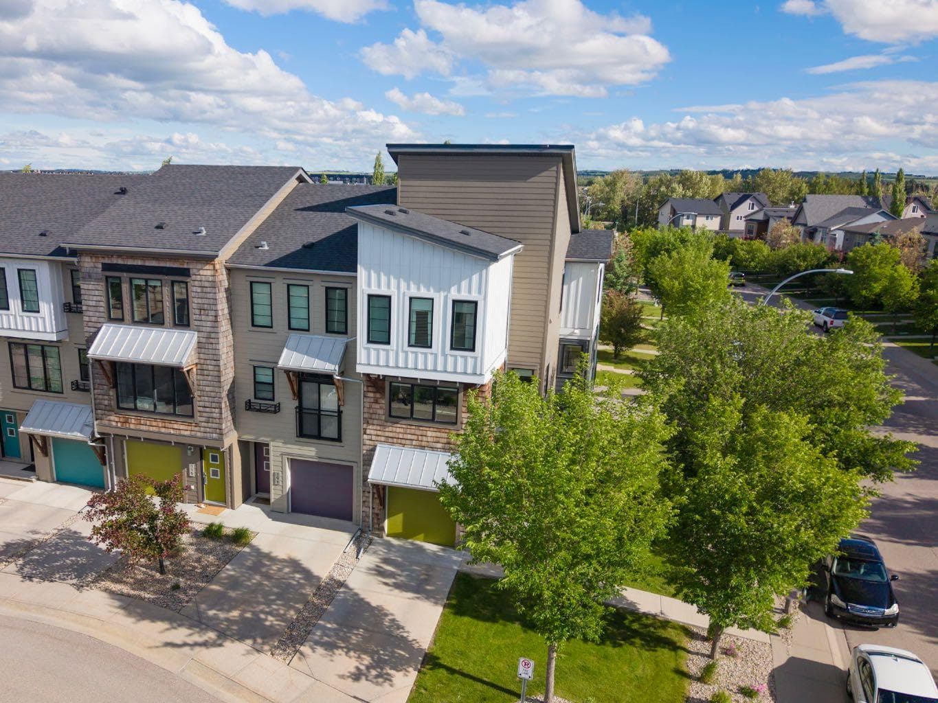 102 Walden Circle SE — photo 1