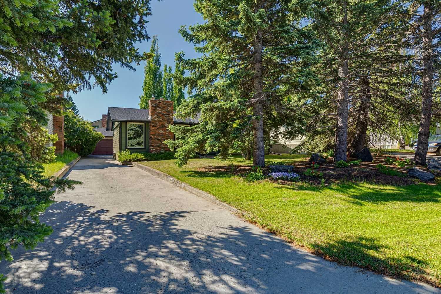 10220 Brookpark Boulevard SW — photo 1