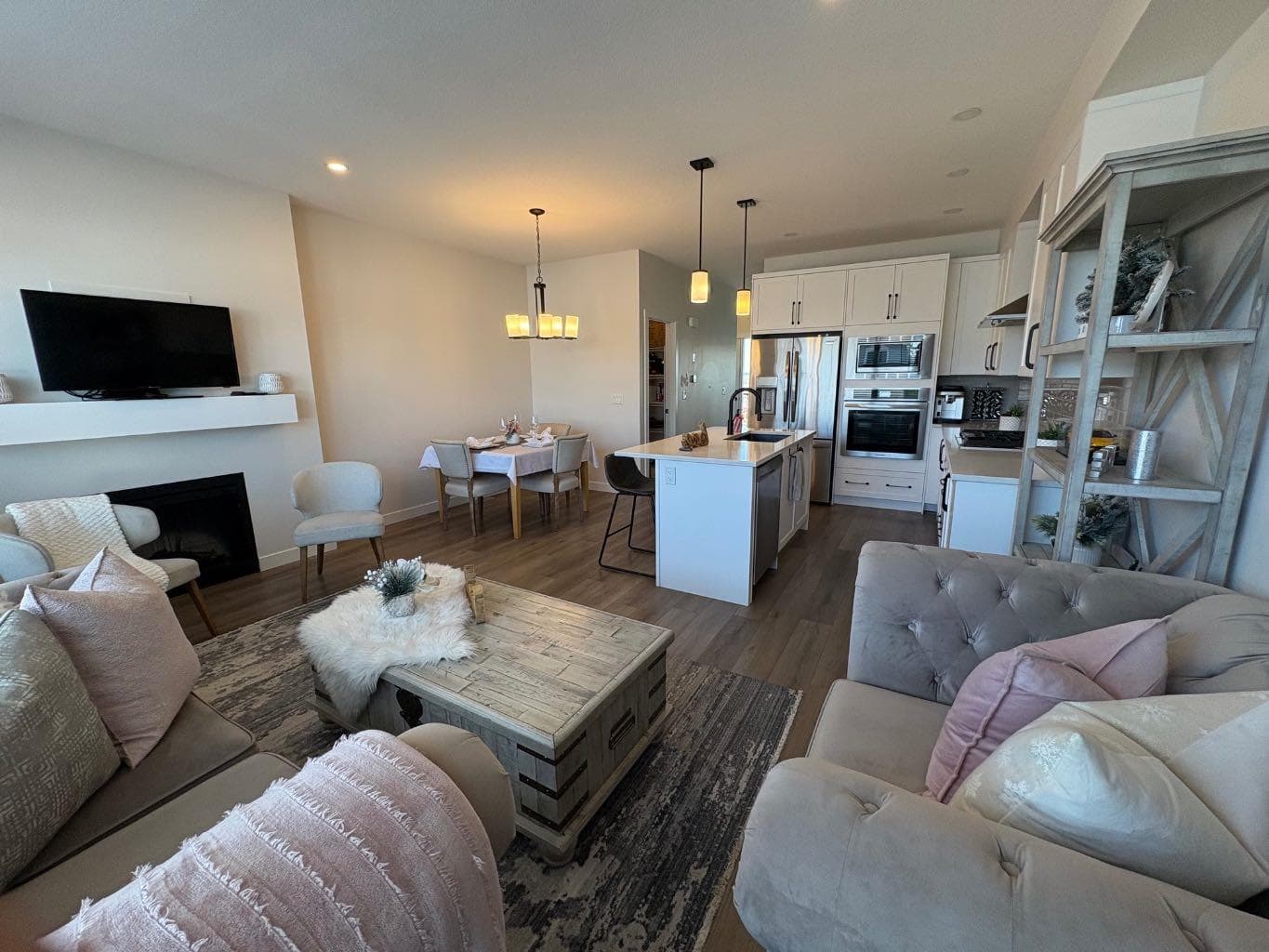 250 Alpine Avenue SW — photo 3