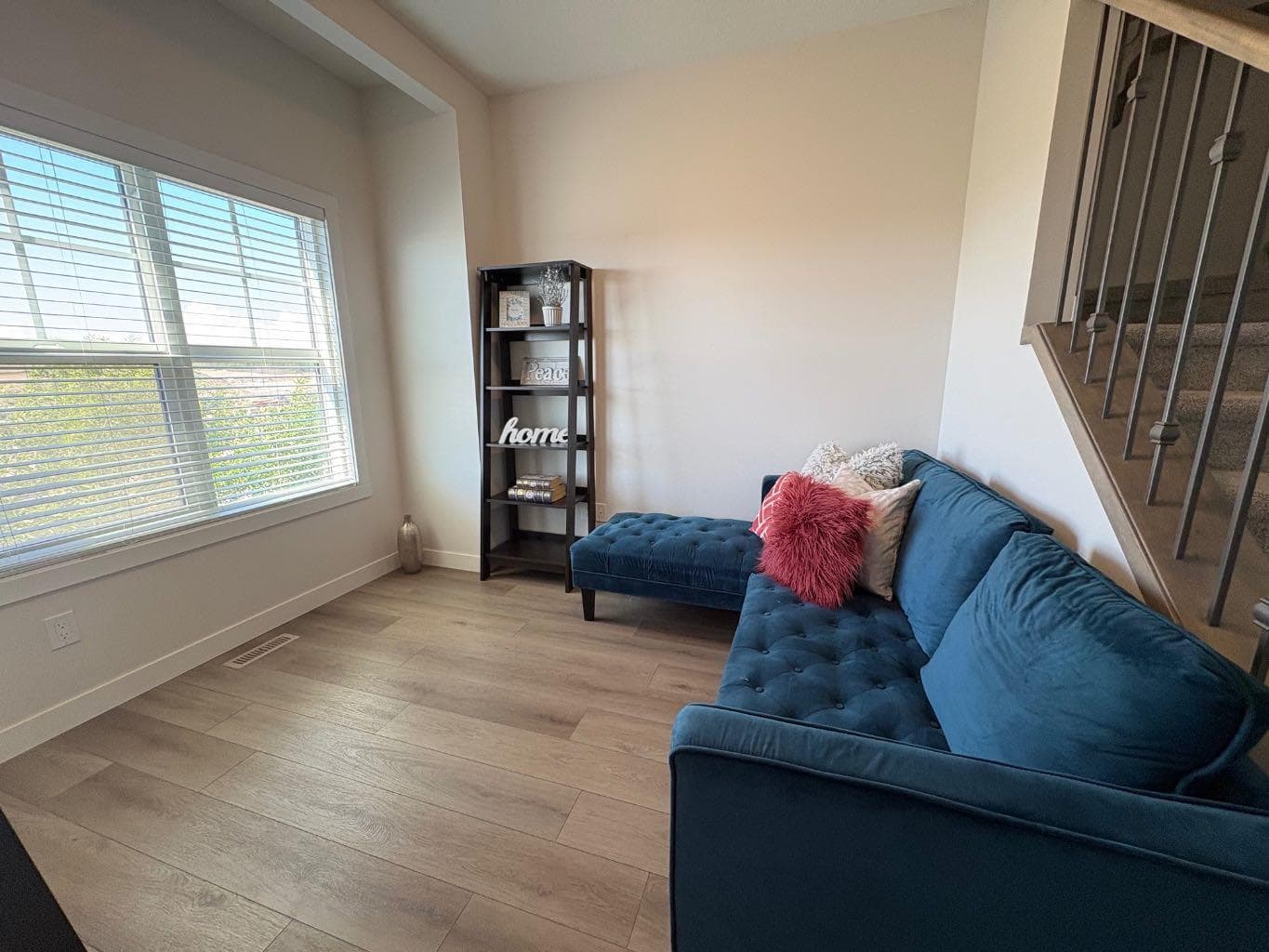 250 Alpine Avenue SW — photo 4