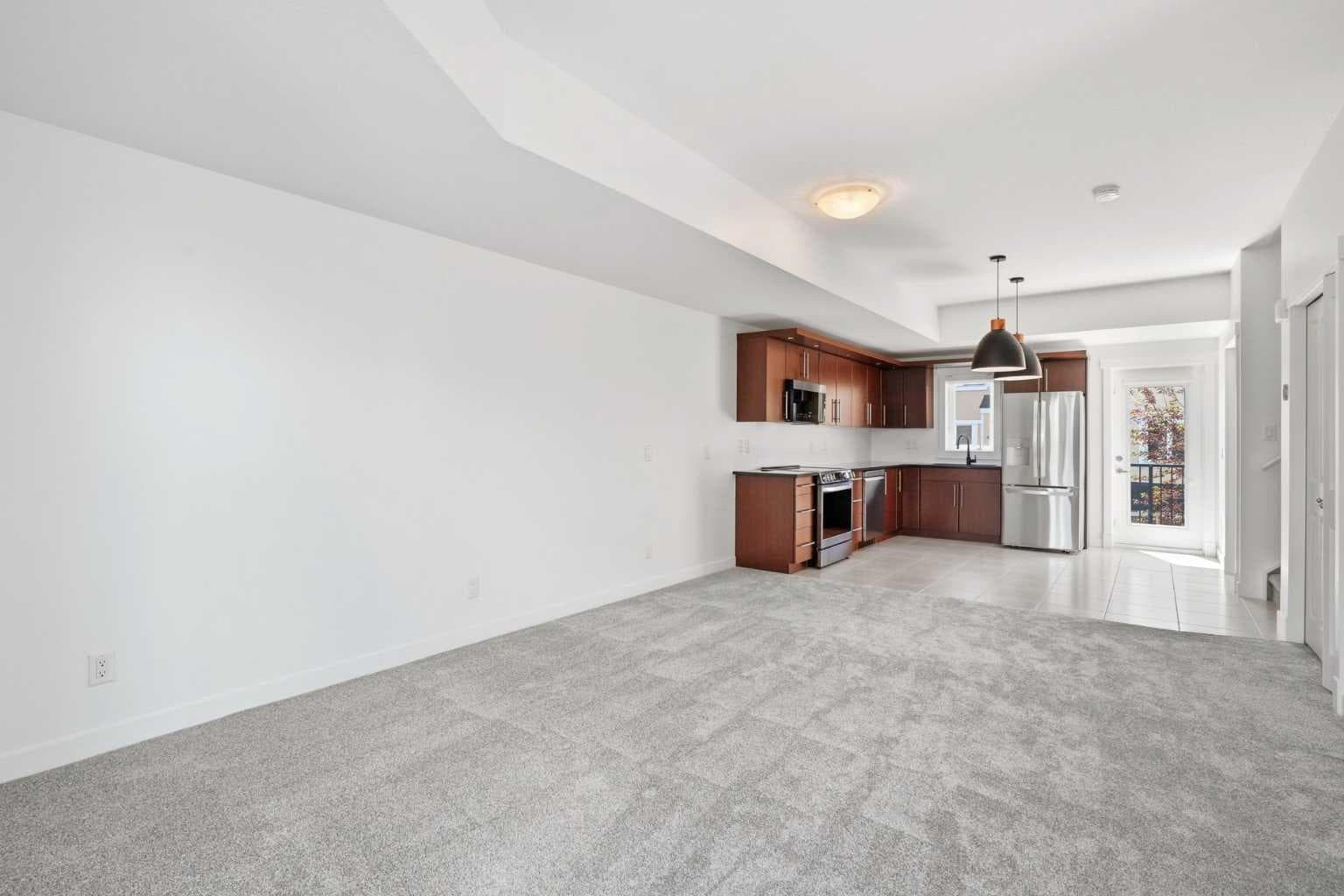 122 west springs Road SW — photo 3