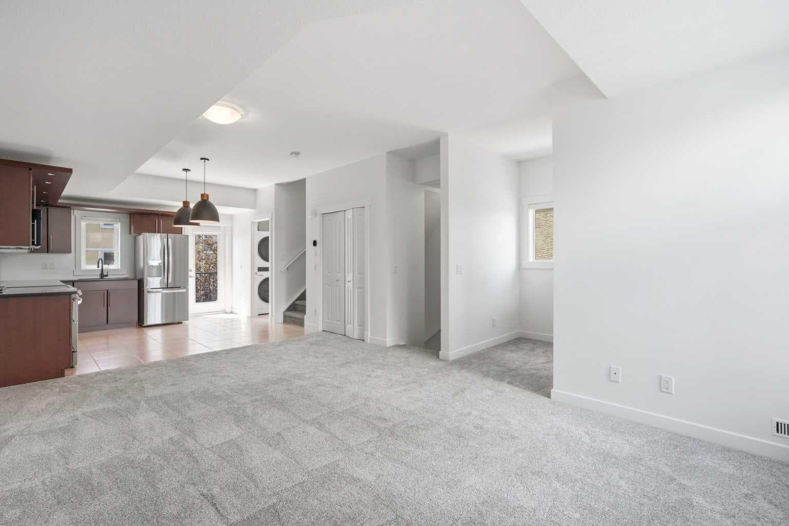 122 west springs Road SW — photo 4