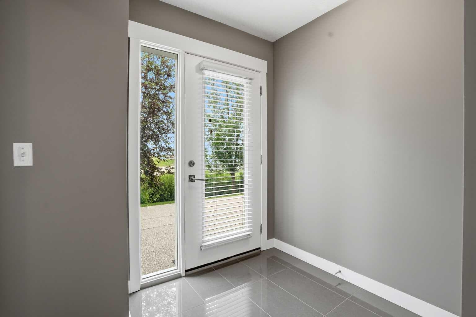 31, 111 Rainbow Falls Gate — photo 4