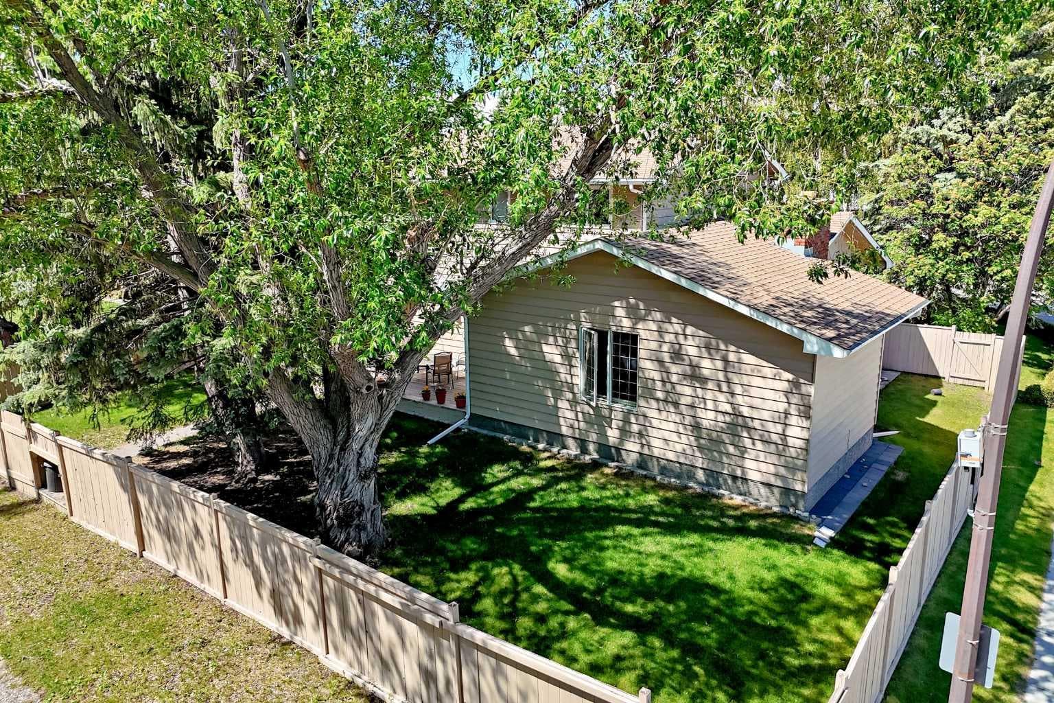 316 Parkland Way SE — photo 2