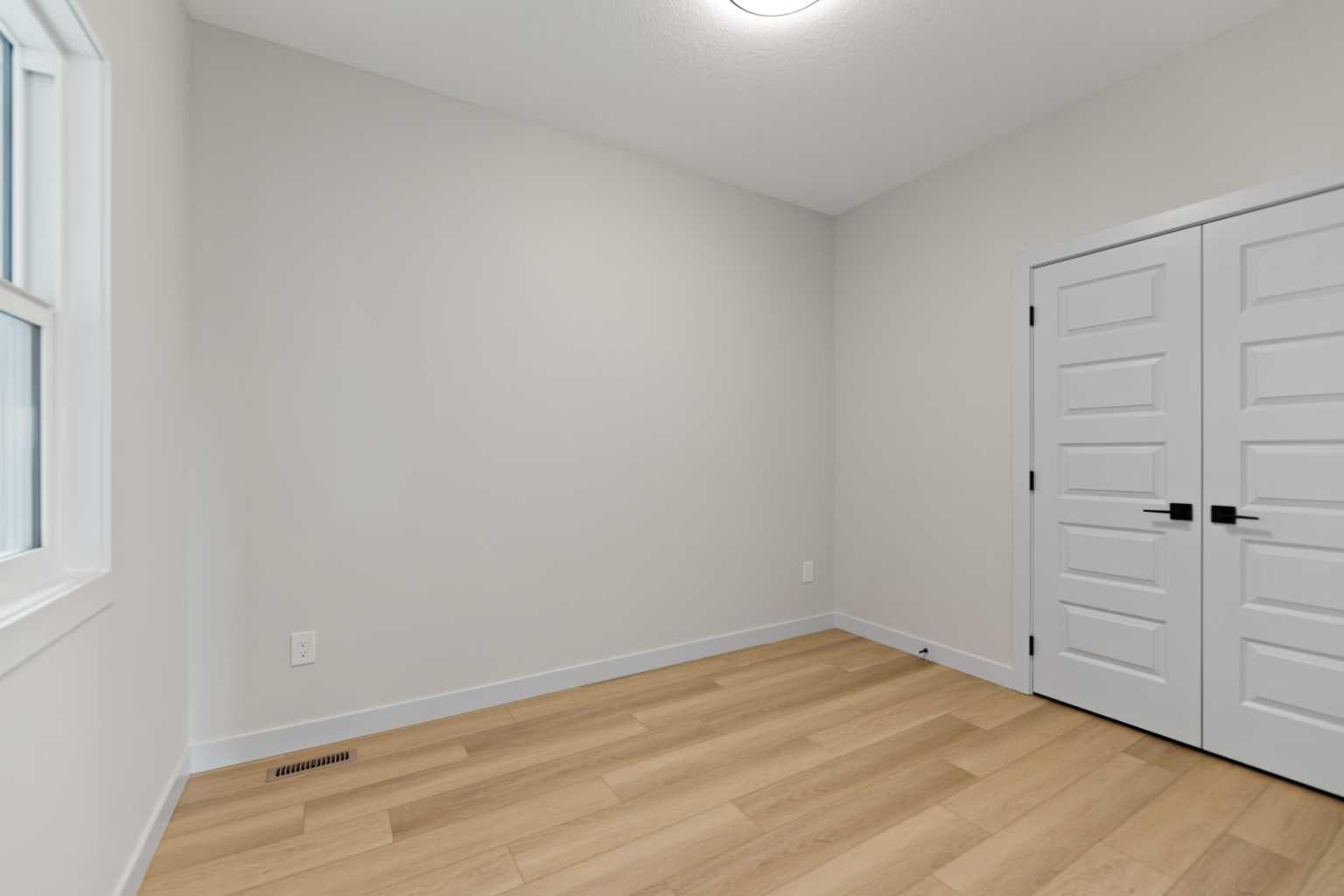 38 Waterford Mews — photo 4