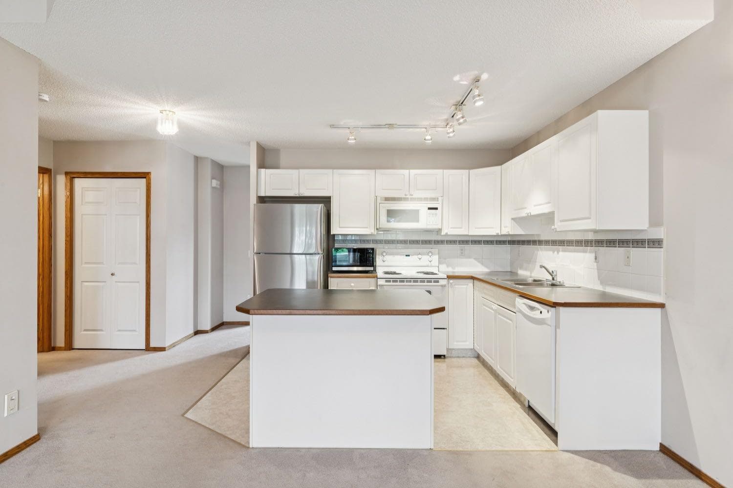 133 Chaparral Point SE — photo 4