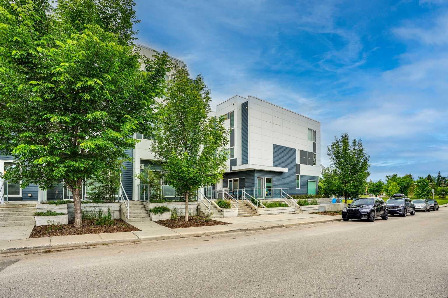 207, 20 Brentwood Common NW — photo 4