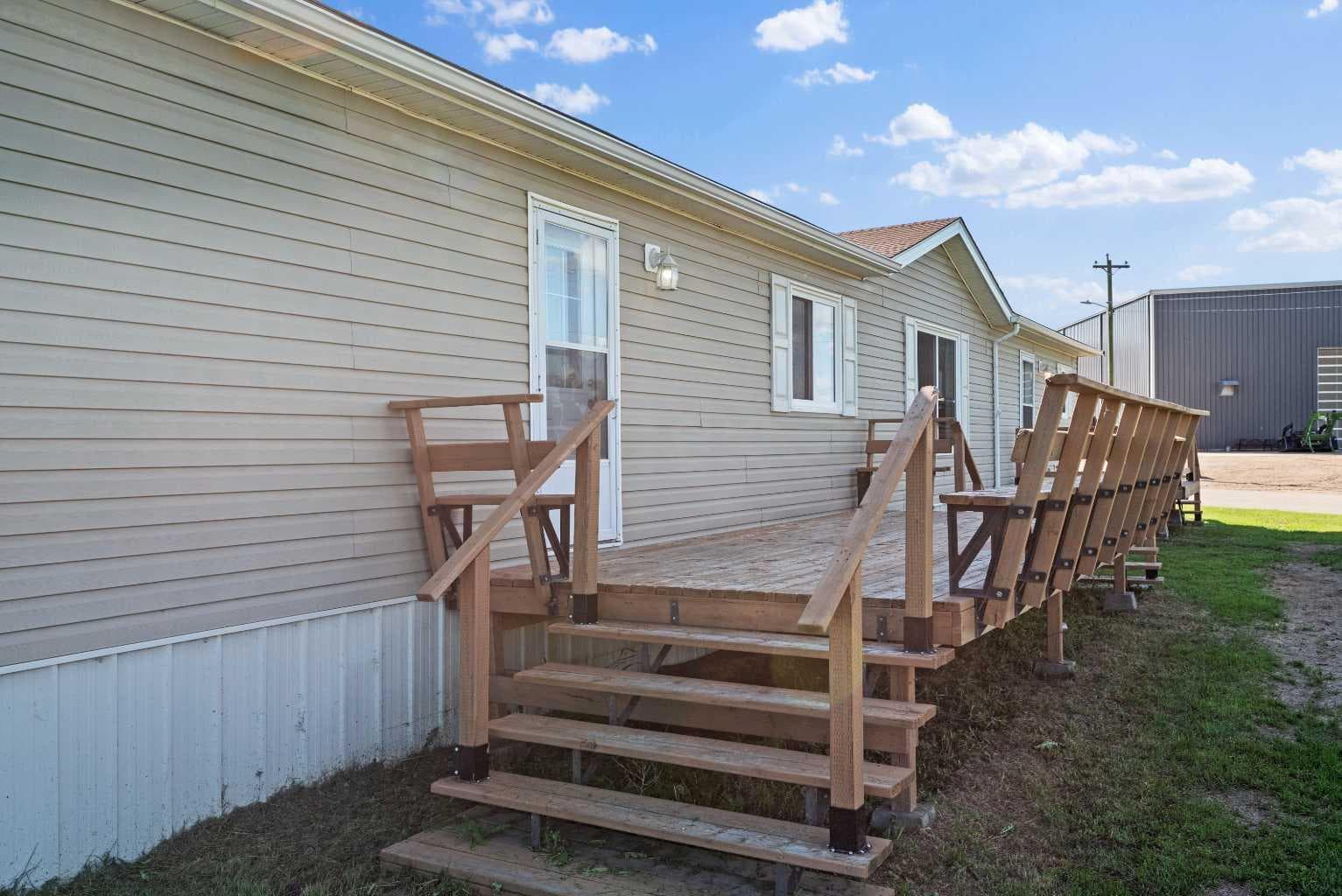 8 Trochu Avenue — photo 5