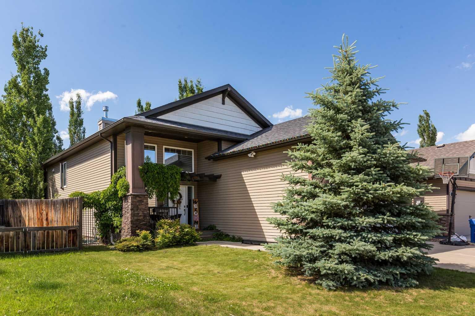 8 Riverton Crescent W — photo 2