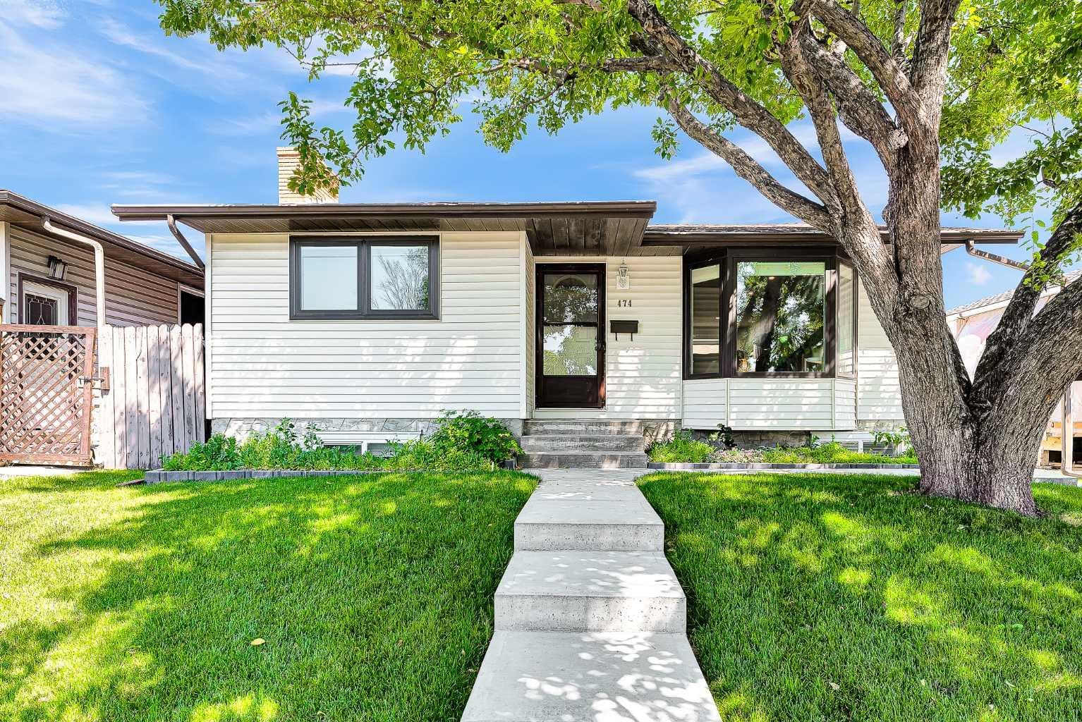 Detached in Huntington Hills