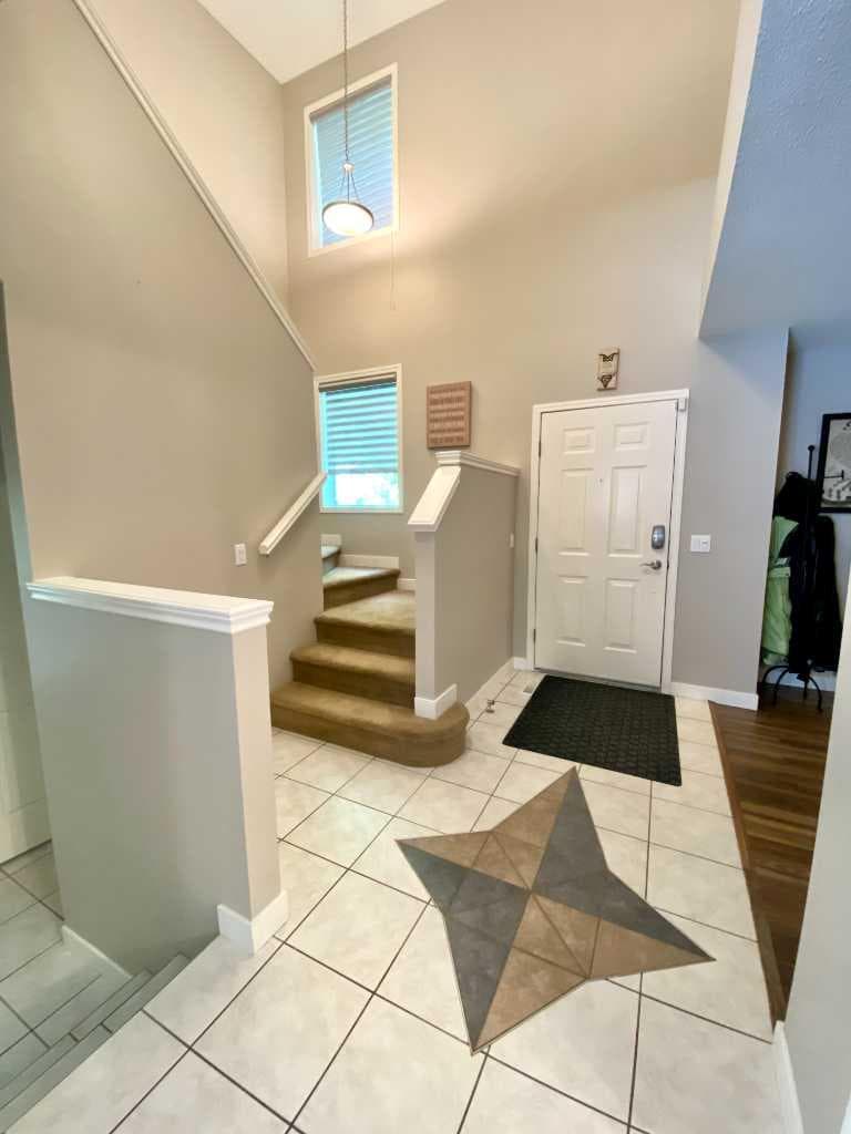 10 Elgin Drive SE — photo 2