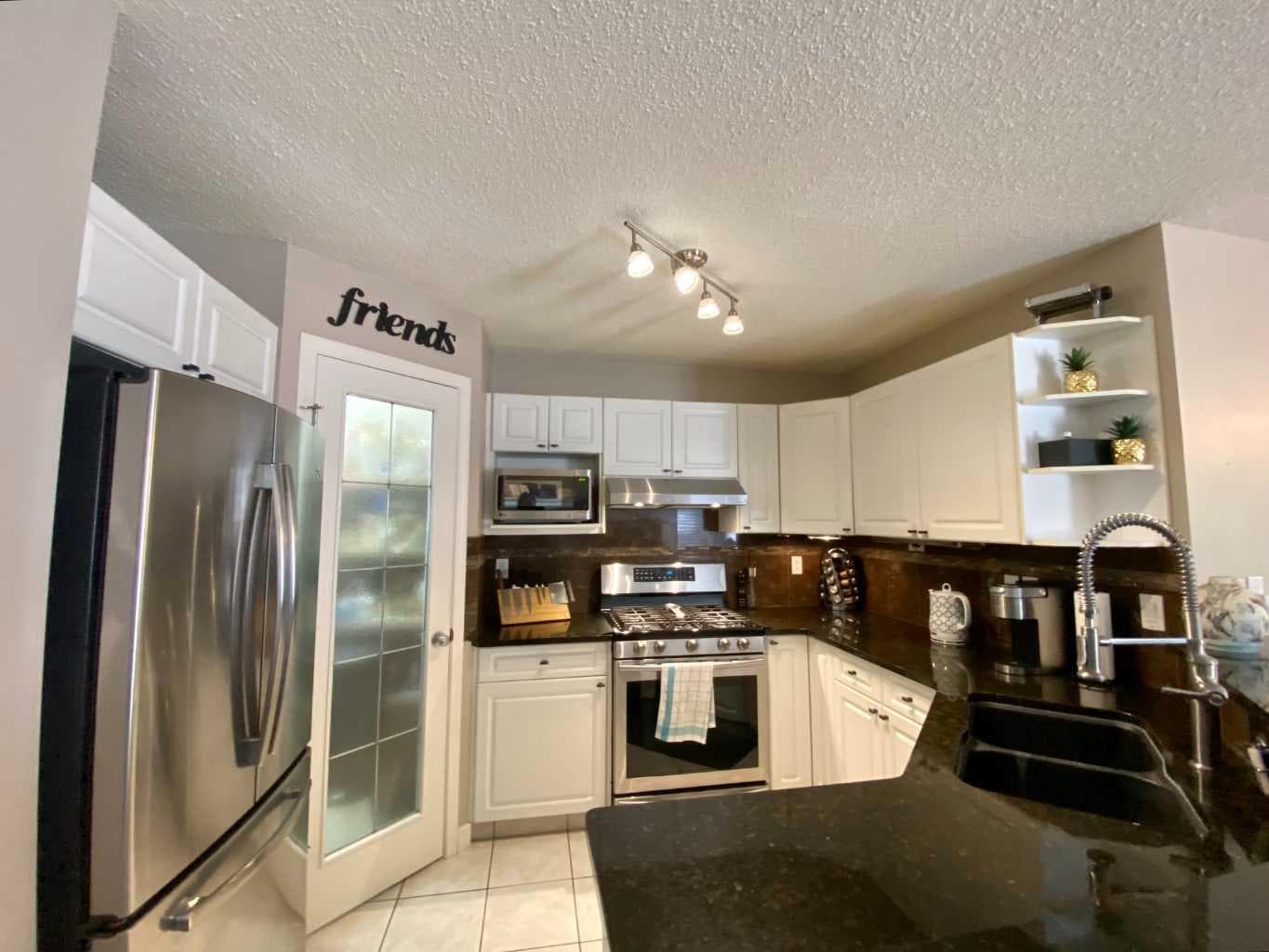 10 Elgin Drive SE — photo 3