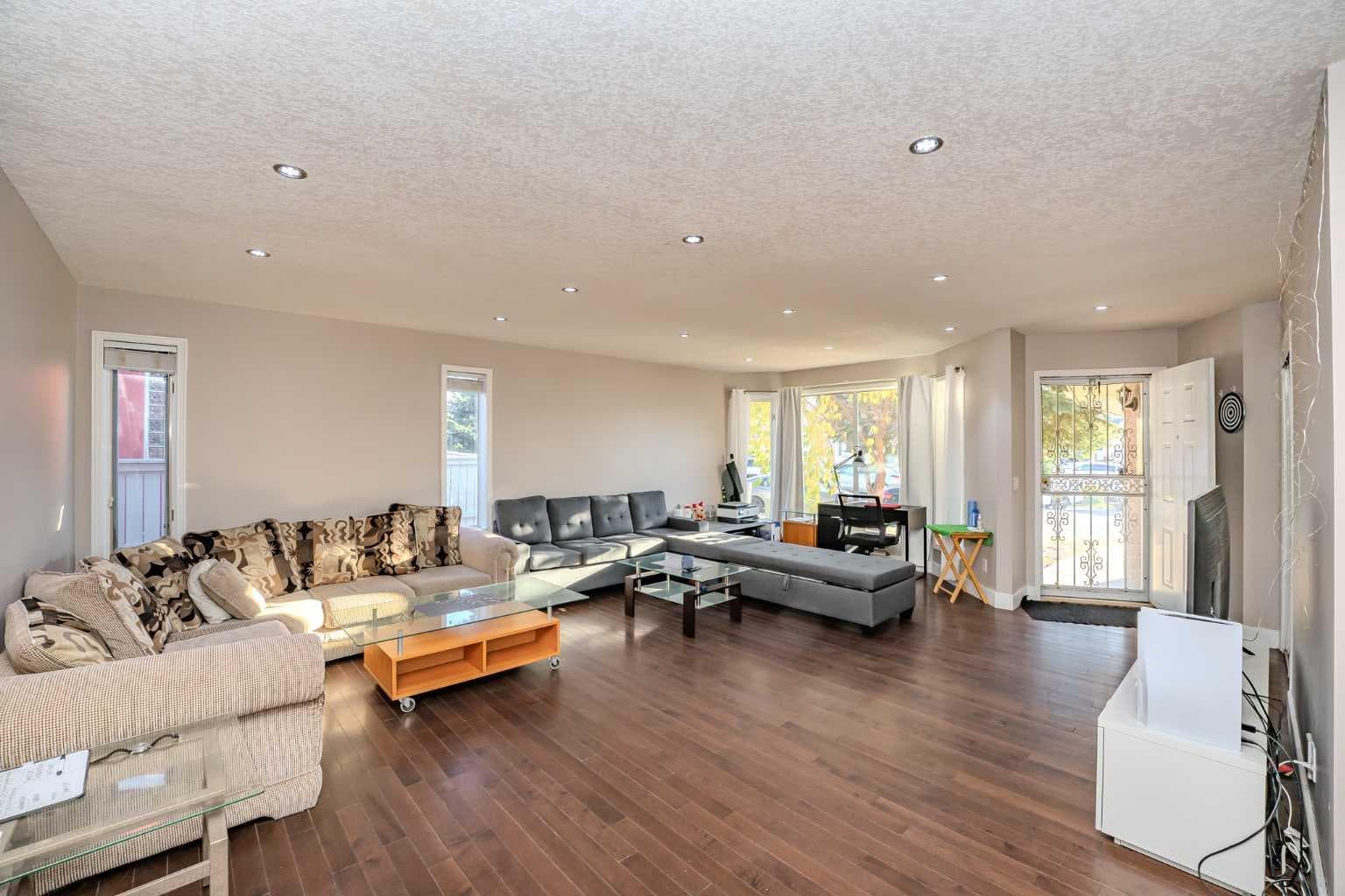 4 Del Ray Crescent NE — photo 4
