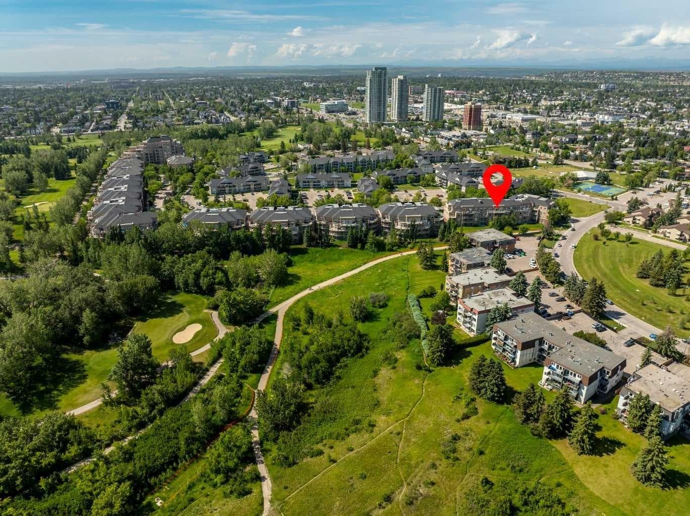 405, 2 Hemlock Crescent SW — photo 3