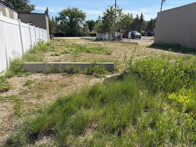 5039 50 Street — photo 1