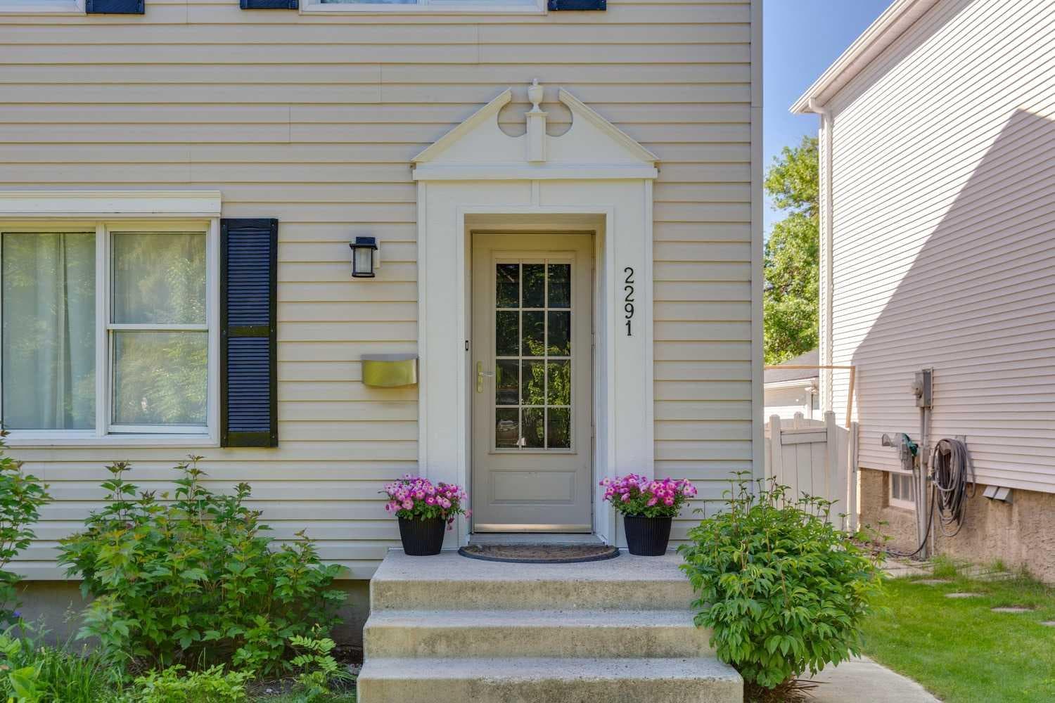 2291 Flanders Avenue SW — photo 3