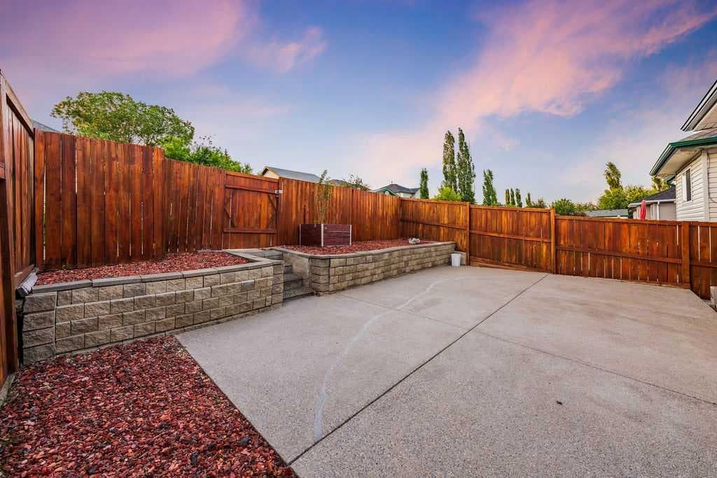 2016 Country Hills Circle NW — photo 4